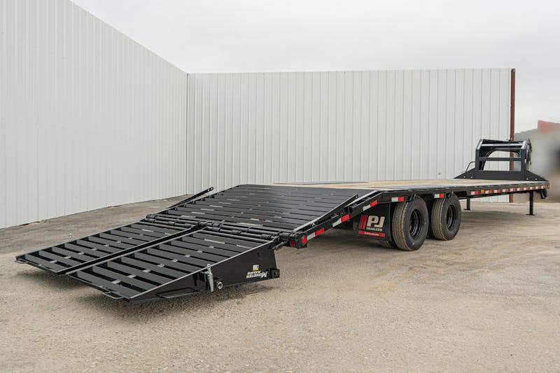 PJ Trailers 32ftx102in Gooseneck Low Pro Flatbed Trailer w  Duals  LD