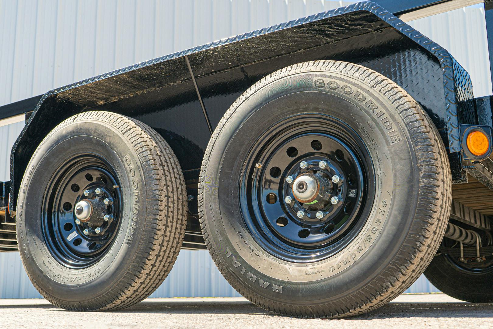 PJ Trailers 24'x83" Gooseneck Angle Pipetop Equipment Trailer (P8) - Image 15