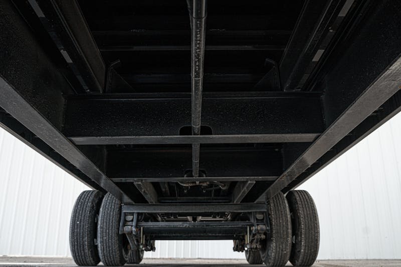 PJ Trailers 20ftx96in Gooseneck Dual Dump Trailer w  4ft Sides  DD