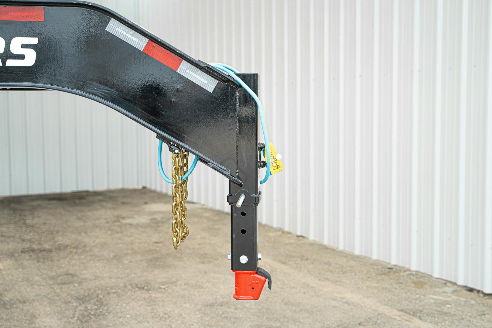 PJ Trailers 40'x102" Gooseneck Low Pro Flatbed Trailer w/ Duals (LD) - Image 5