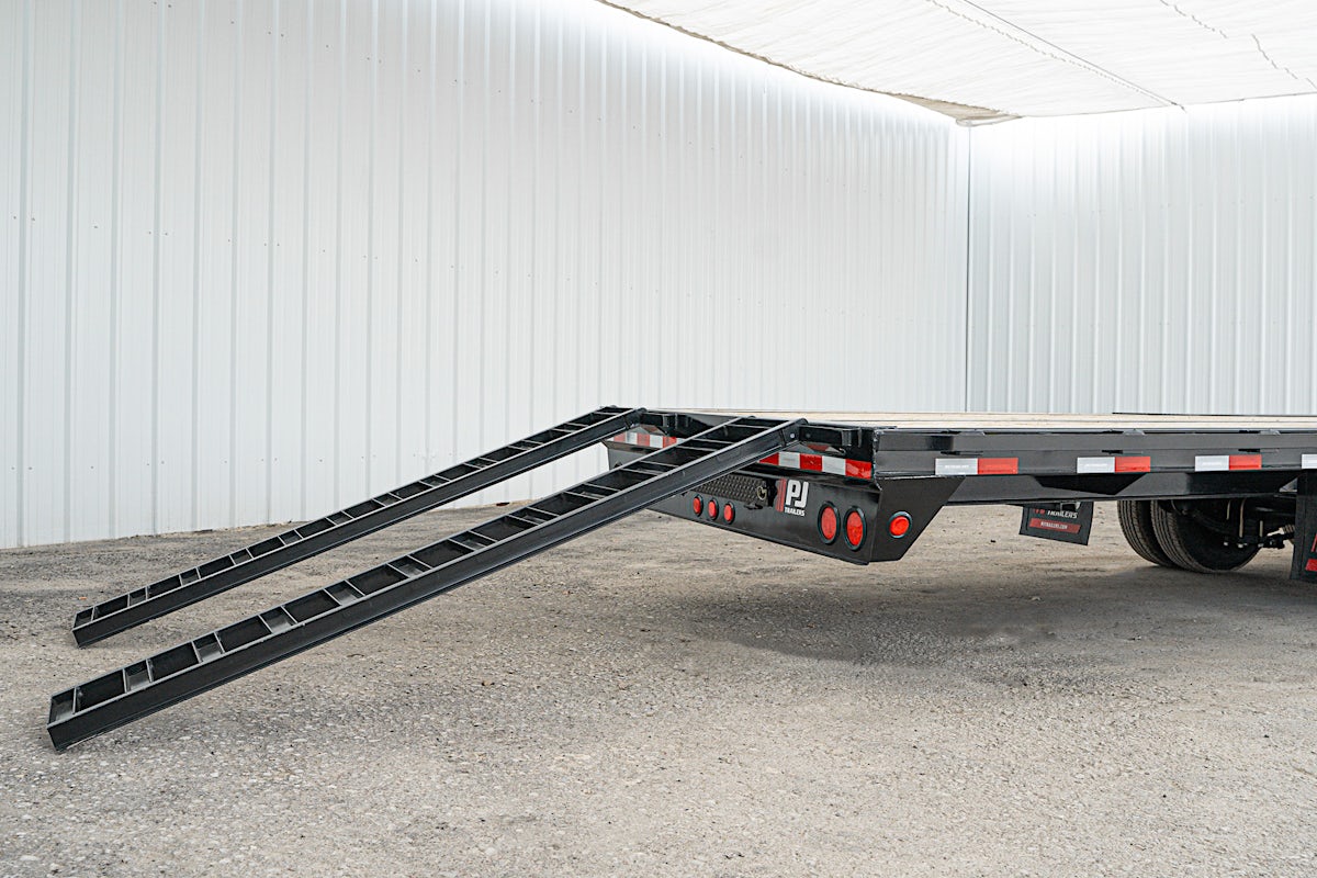 PJ Trailers 40'x102" Gooseneck Low Pro Flatbed Trailer w/ Duals (LD) - Image 14