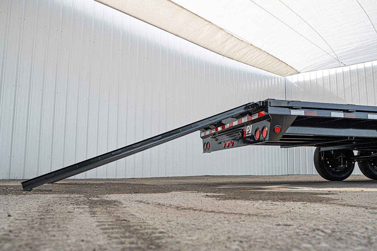 PJ Trailers 24'x102" Gooseneck Low Pro Flatbed Trailer w/ Singles (LS) - Image 16