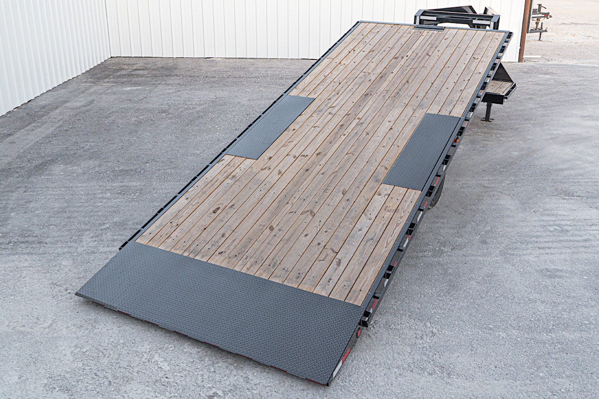 PJ Trailers 26'x102" Gooseneck Deckover Power Tilt Trailer (T8) - Image 18