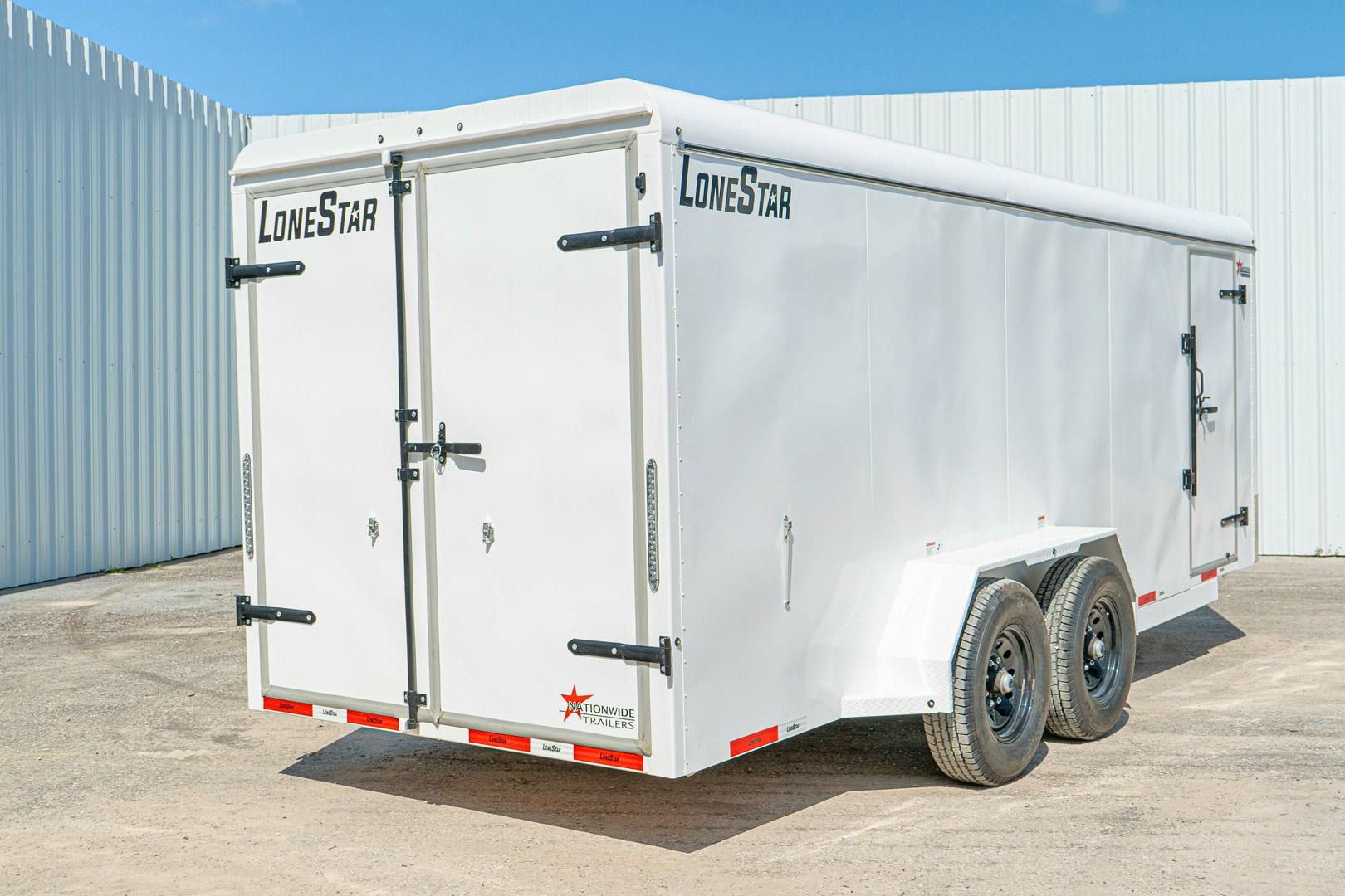 LoneStar 6.5'x20' 14k Steel Enclosed Cargo Trailer w/ Rear Barn Doors (C2) - Image 9