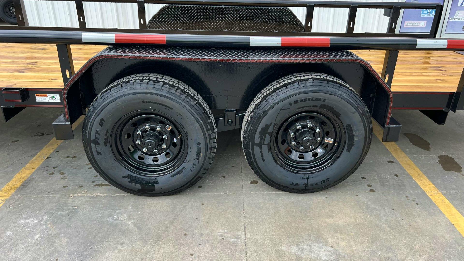 Texas Bragg 20'x83" Equipment Trailer w/ Slide-In Ramps (ET)