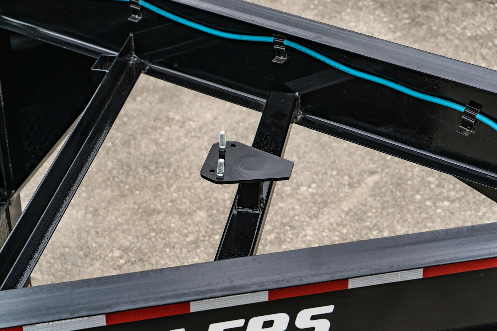 PJ Trailers 14'x83" 18k GN Low Pro Dump Trailer w/ 4' Sides (DX) - Image 8