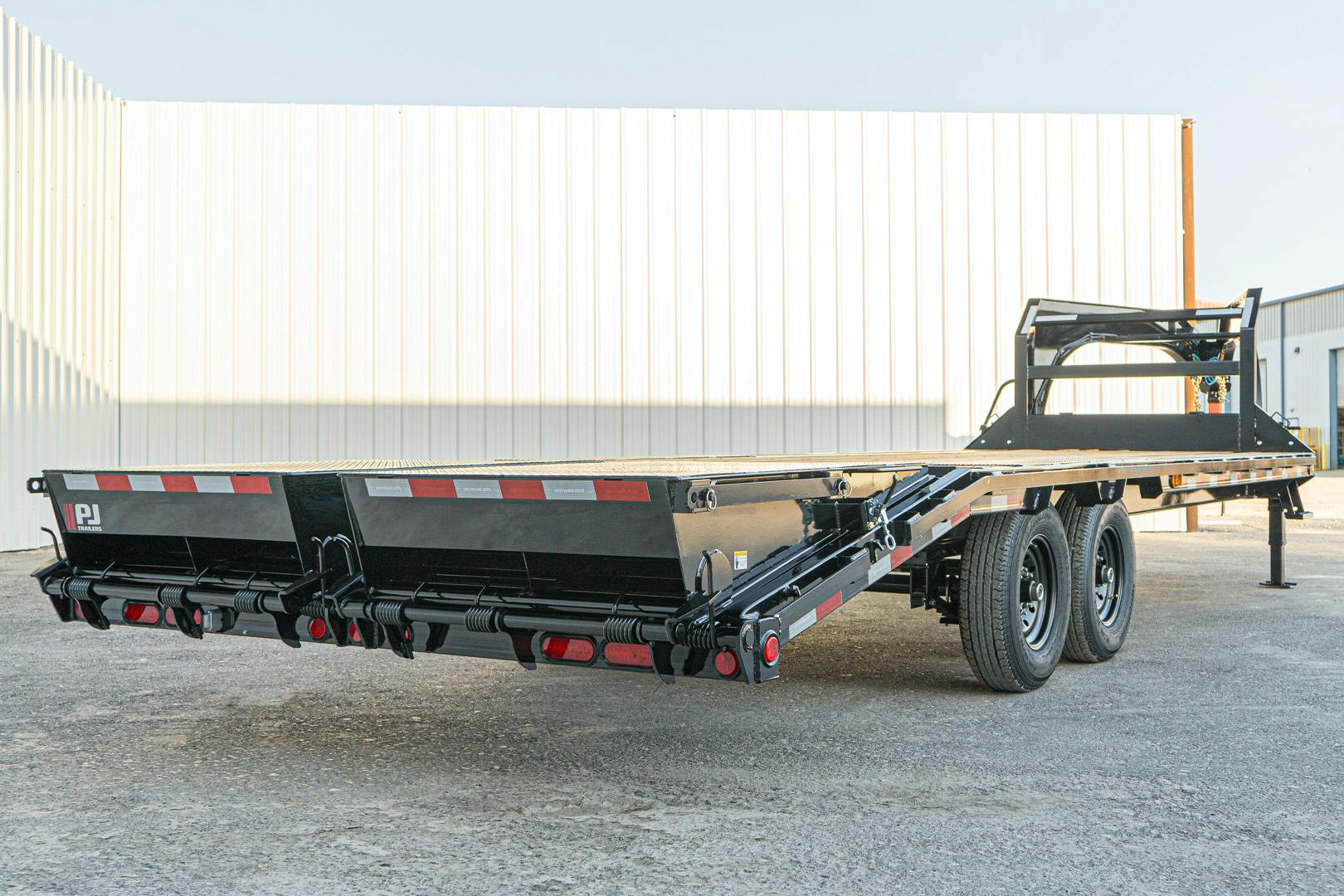 PJ Trailers 25'x102" Gooseneck Low Pro Flatbed Trailer w/ Singles (LS) - Image 25