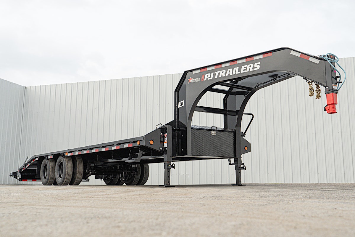 PJ Trailers 25'x102" Gooseneck Low Pro Flatbed Trailer w/ Duals (LD) - Image 9