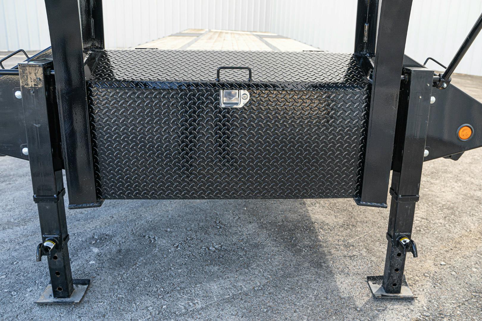 PJ Trailers 40'x102" Gooseneck Low Pro Flatbed Trailer w/ Duals (LD) - Image 8