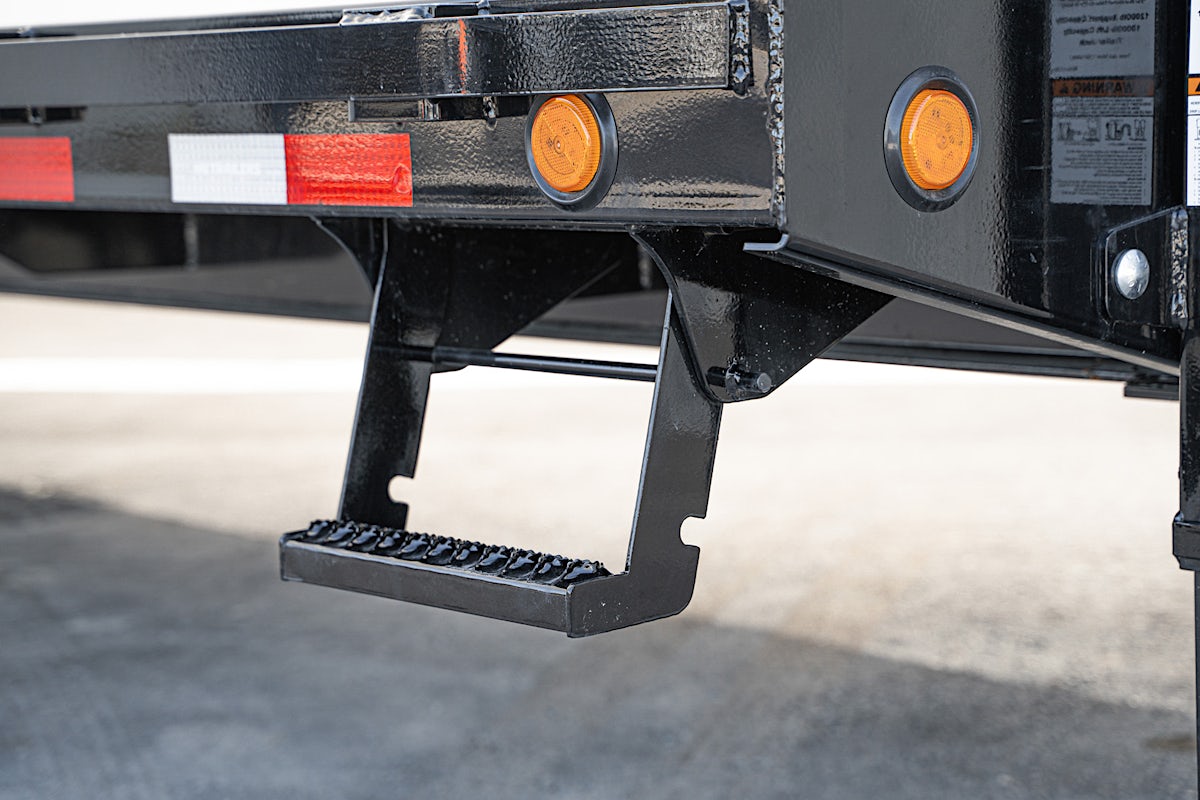 PJ Trailers 40'x102" Gooseneck Low Pro Flatbed Trailer w/ Duals (LD) - Image 9