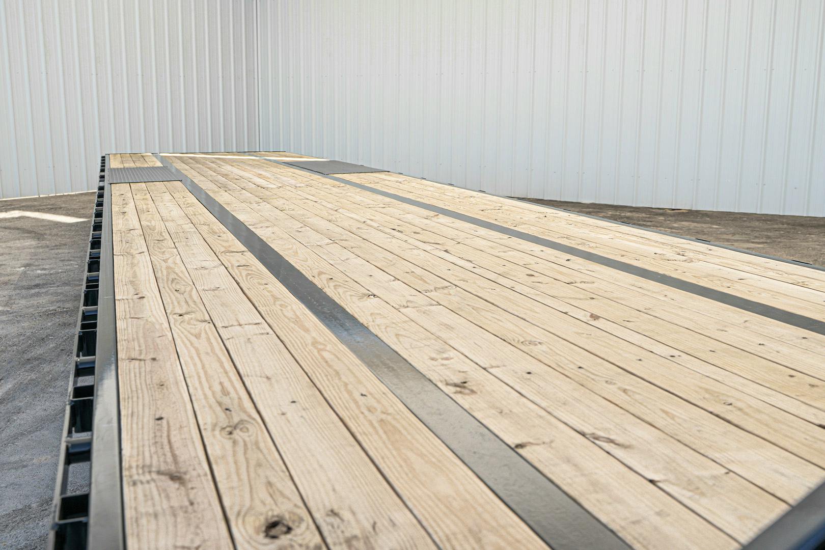 PJ Trailers 40'x102" Gooseneck Low Pro Flatbed Trailer w/ Duals (LD) - Image 10