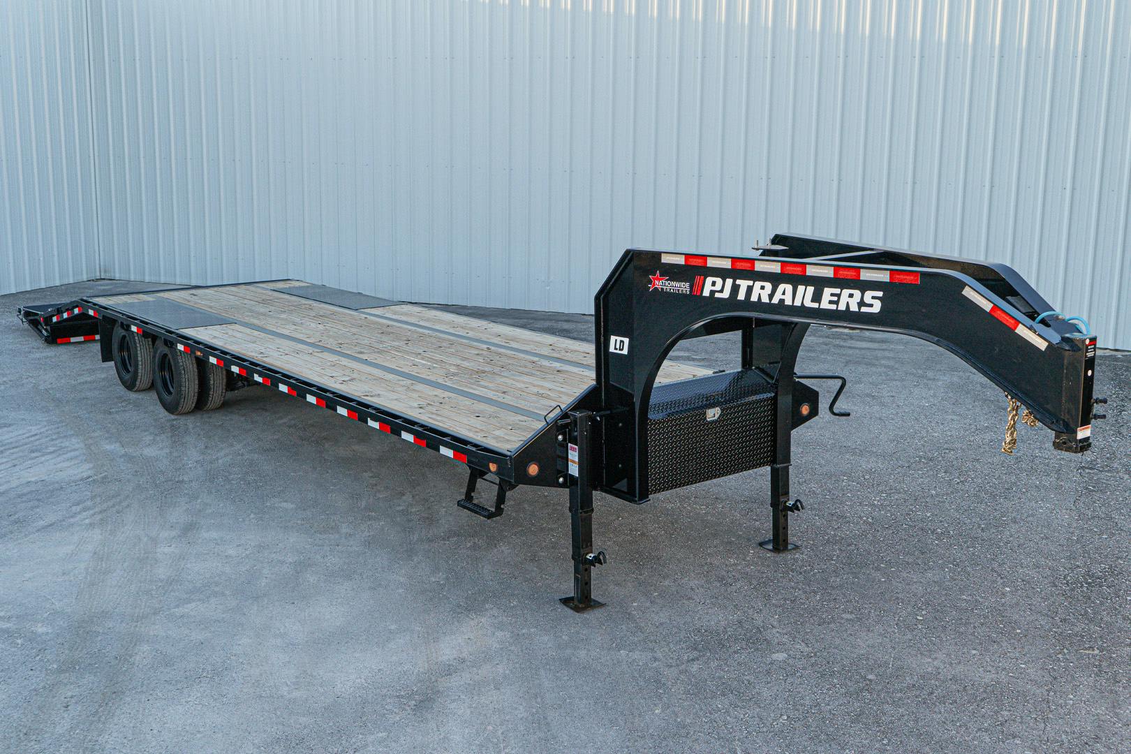 PJ Trailers 32'x102" Gooseneck Low Pro Flatbed Trailer w/ Duals (LD) - Image 3
