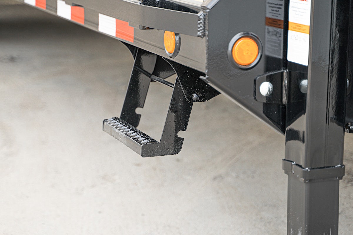 PJ Trailers 32'x102" Gooseneck Low Pro Flatbed Trailer w/ Singles (LS) - Image 7