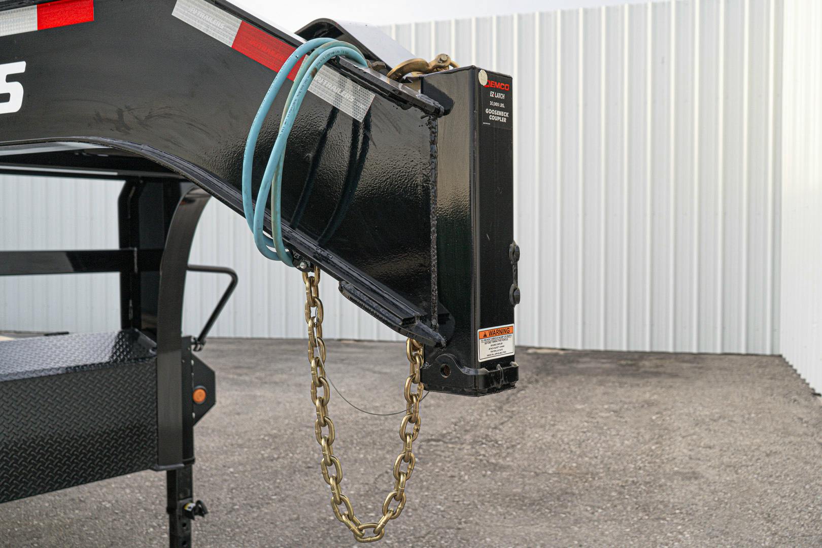 PJ Trailers 25'x102" 18k Gooseneck Flatbed Trailer w/ Singles (LX) - Image 3