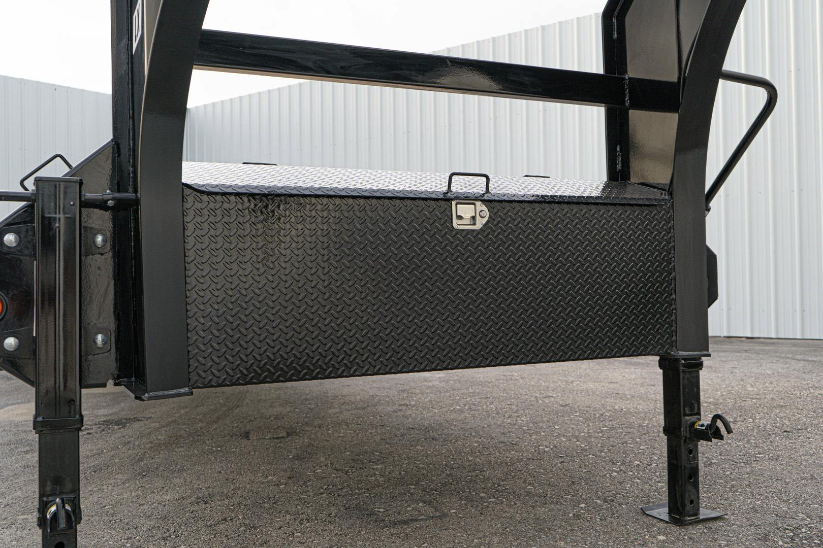 PJ Trailers 25'x102" 18k Gooseneck Flatbed Trailer w/ Singles (LX) - Image 4