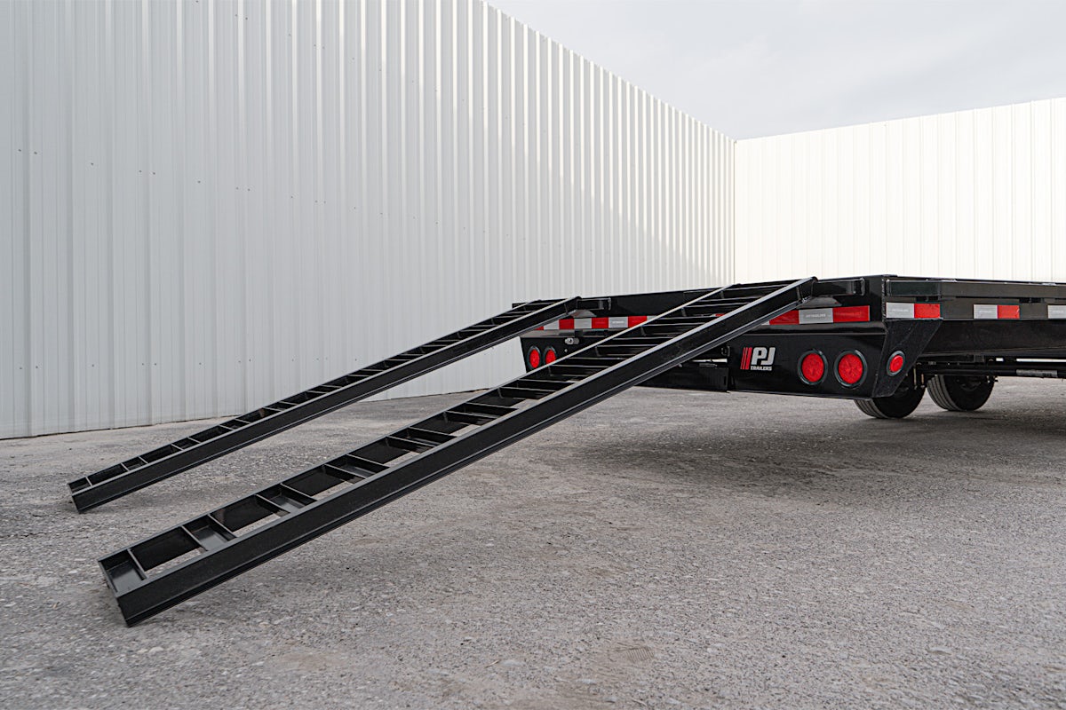 PJ Trailers 25'x102" 18k Gooseneck Flatbed Trailer w/ Singles (LX) - Image 11