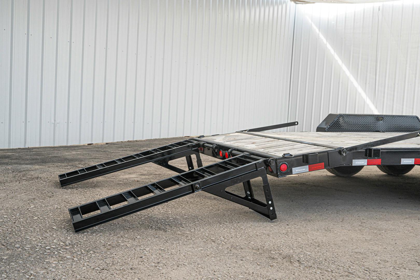 PJ Trailers 24'x83" Gooseneck 6" Channel Equipment Trailer (CC) - Image 13