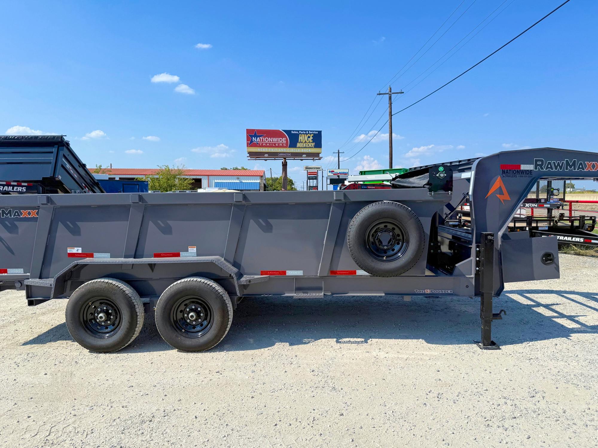 RawMaxx 16'x83" Telescopic Gooseneck Dump Trailer (LPXT GN) - Image 1