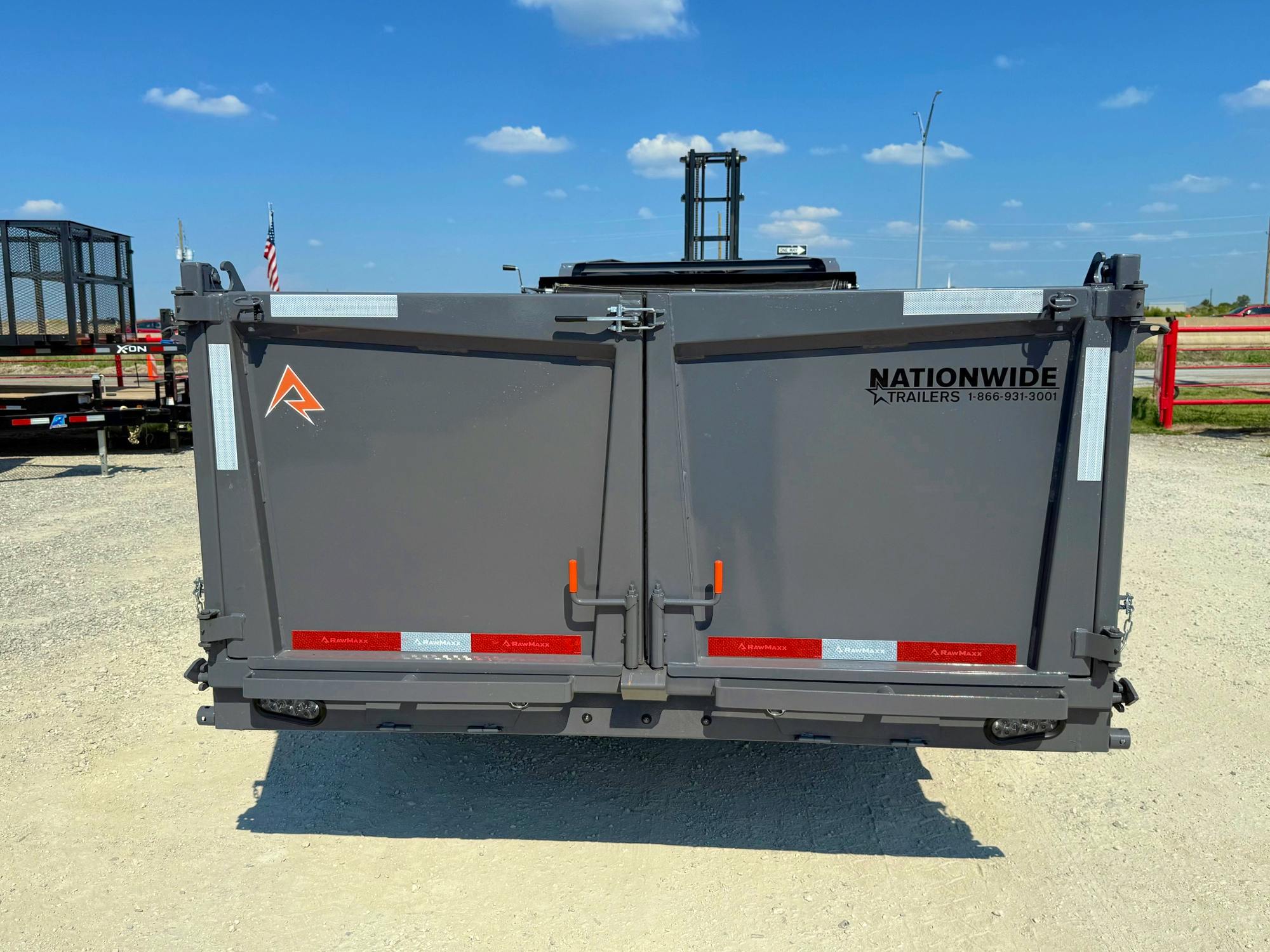 RawMaxx LPXT 16' × 83" 14K Gooseneck Telescopic Dump Trailer