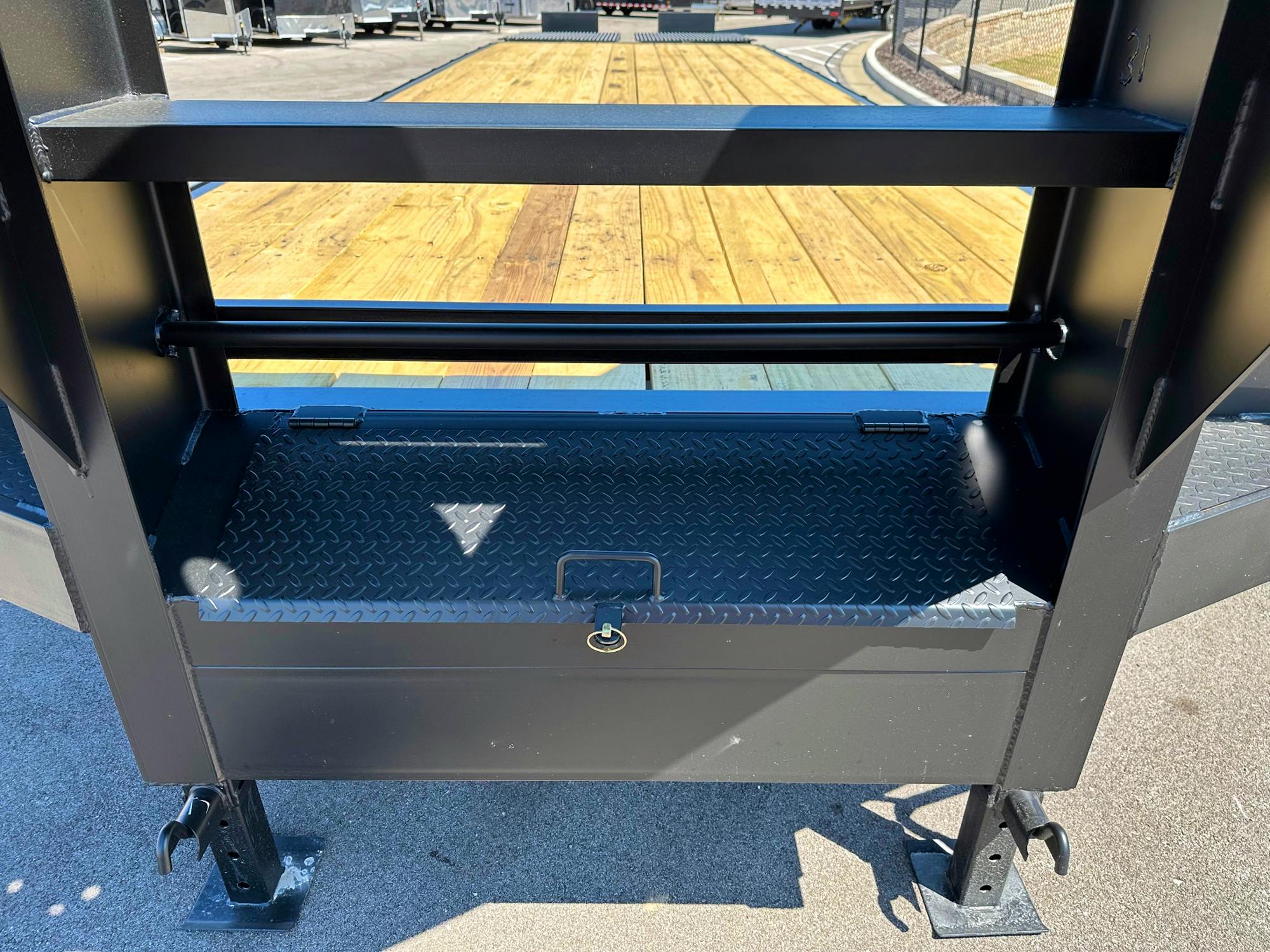 Texas Bragg 32' 20K Flatbed Trailer w/ 5ft Dovetail - Stock #85000 - Image 6 of 6