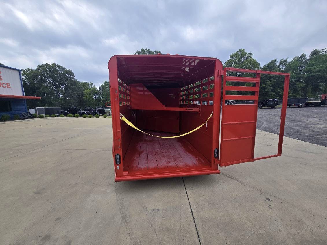 Delta 16' 500 Series 3-Horse Slant Stock Combo Trailer (RH) - Stock #85132 - Image 8 of 9