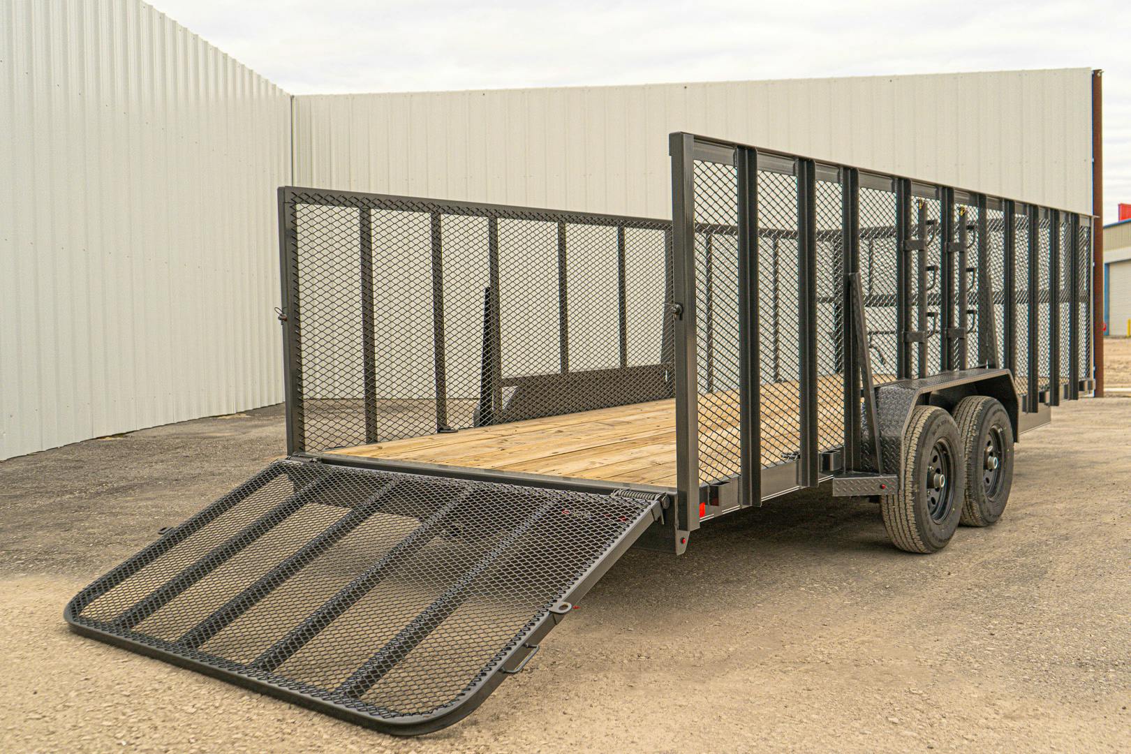 X-ON 20'x83" Landscape Trailer w/ 4' Sides & 4' Gate (L2)