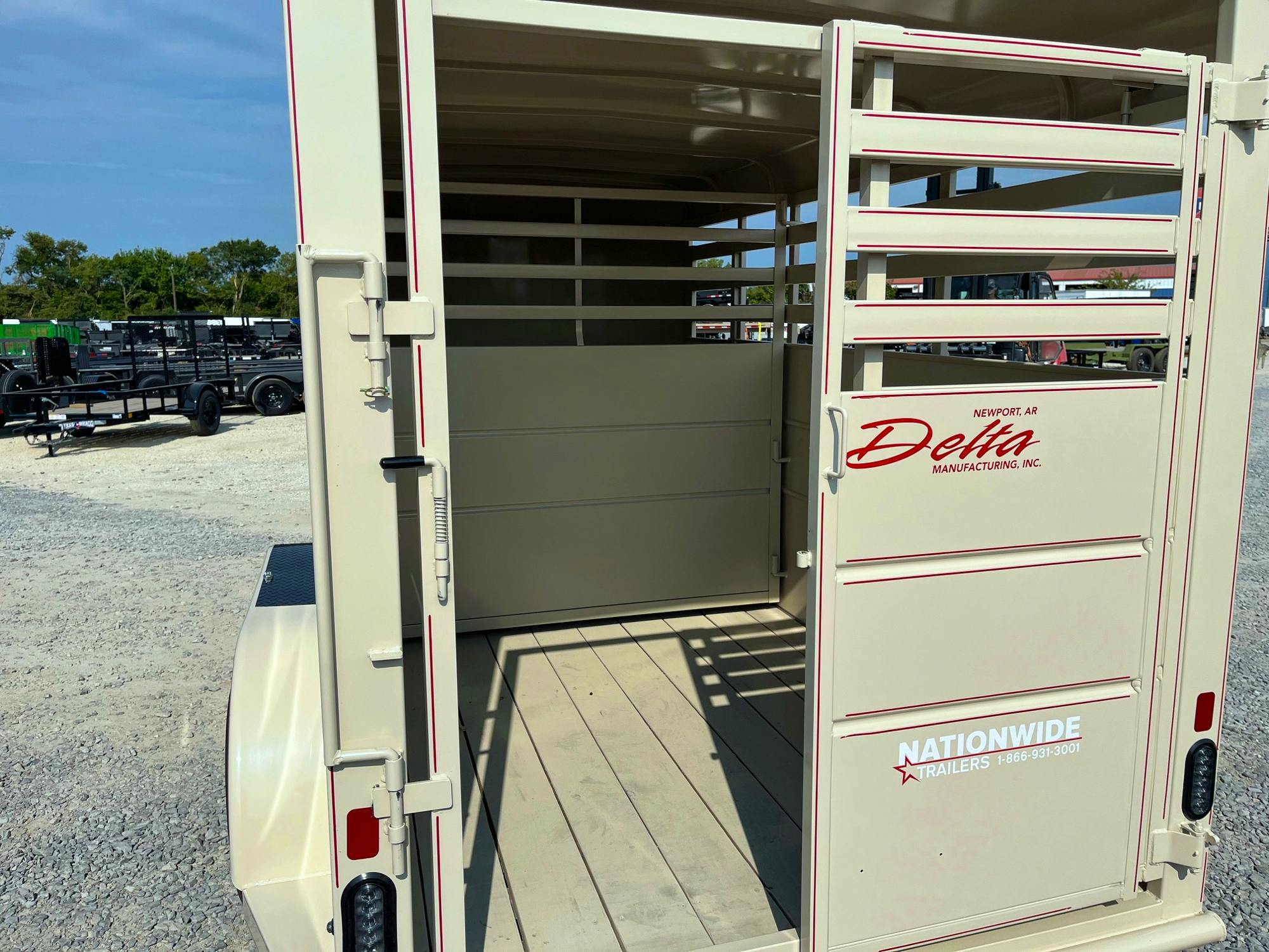 Delta 14' Livestock Trailer (500 ES) - Image 2