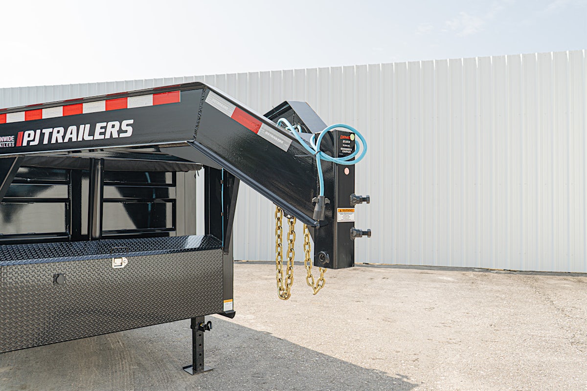 PJ Trailers 16'x83" Gooseneck Telescopic Dump Trailer w/ 4' Sides (DT) - Image 10