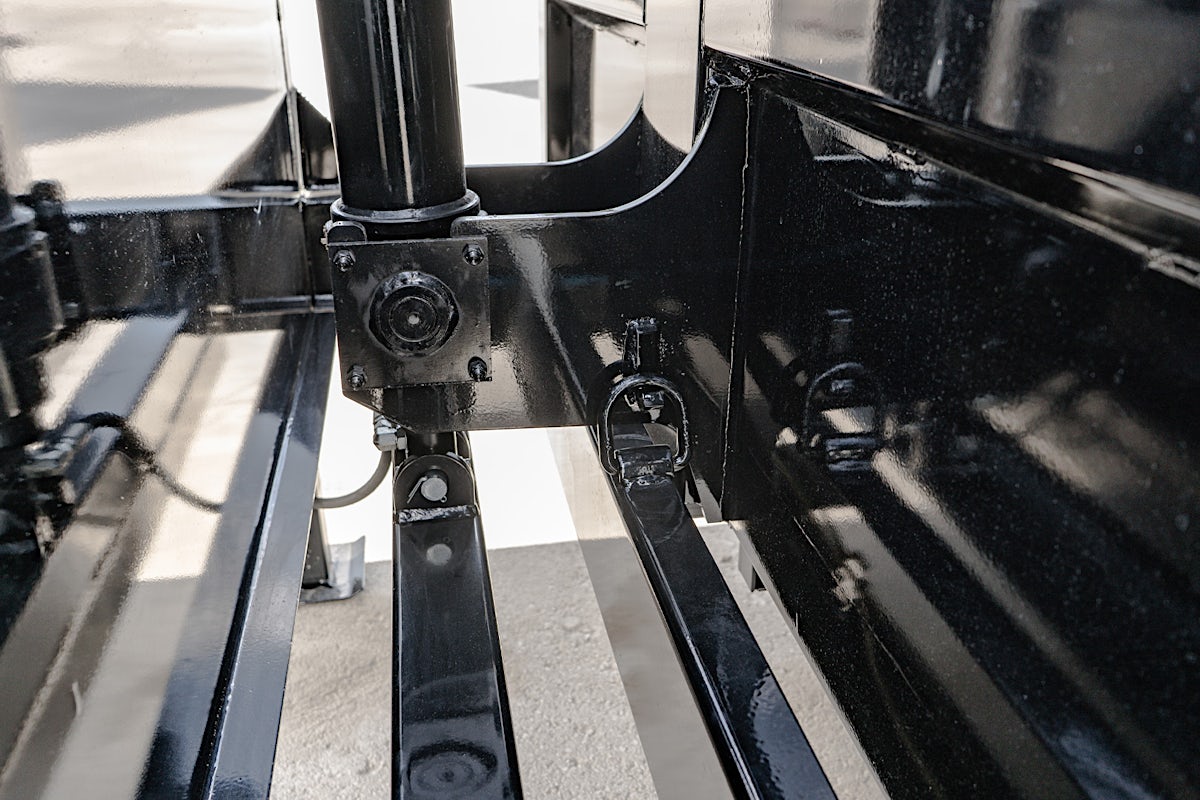 PJ Trailers 14'x83" GN Telescopic Dump Trailer w/ 4' Sides (DT) - Image 16