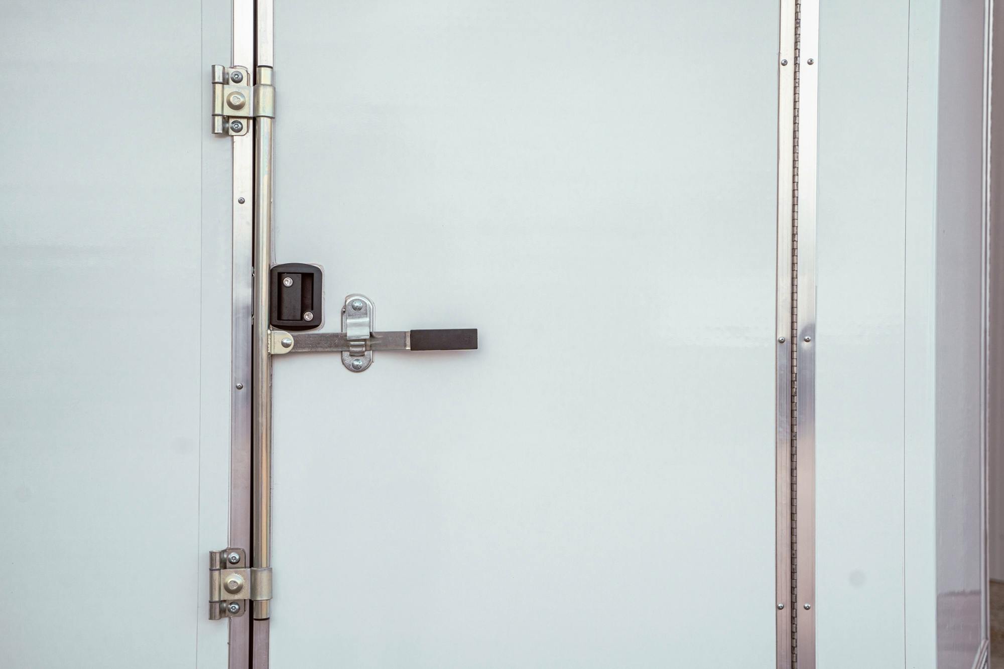 CellTech 8.5'x20' Enclosed Cargo Trailer w/ Rear Barn Doors (C2) - Image 7