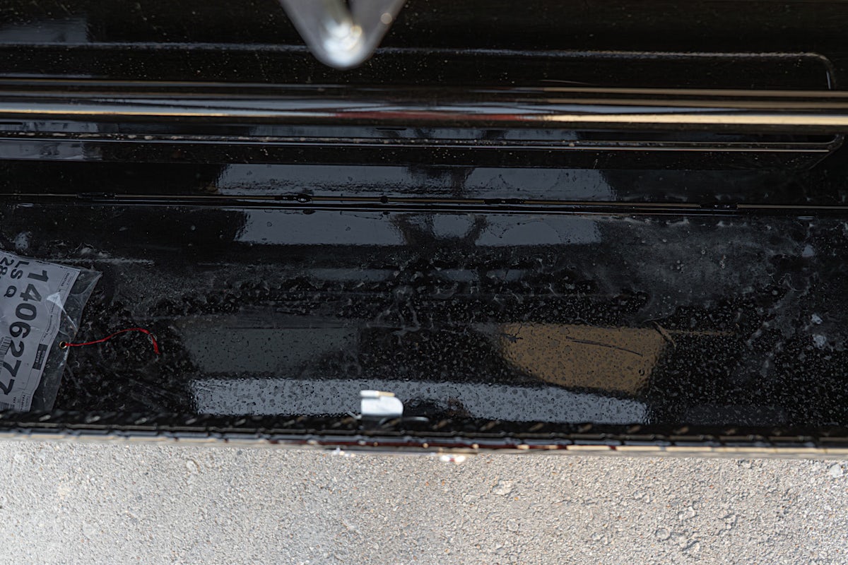 PJ Trailers 28'x102" Gooseneck Low Pro Flatbed Trailer w/ Singles (LS) - Image 9