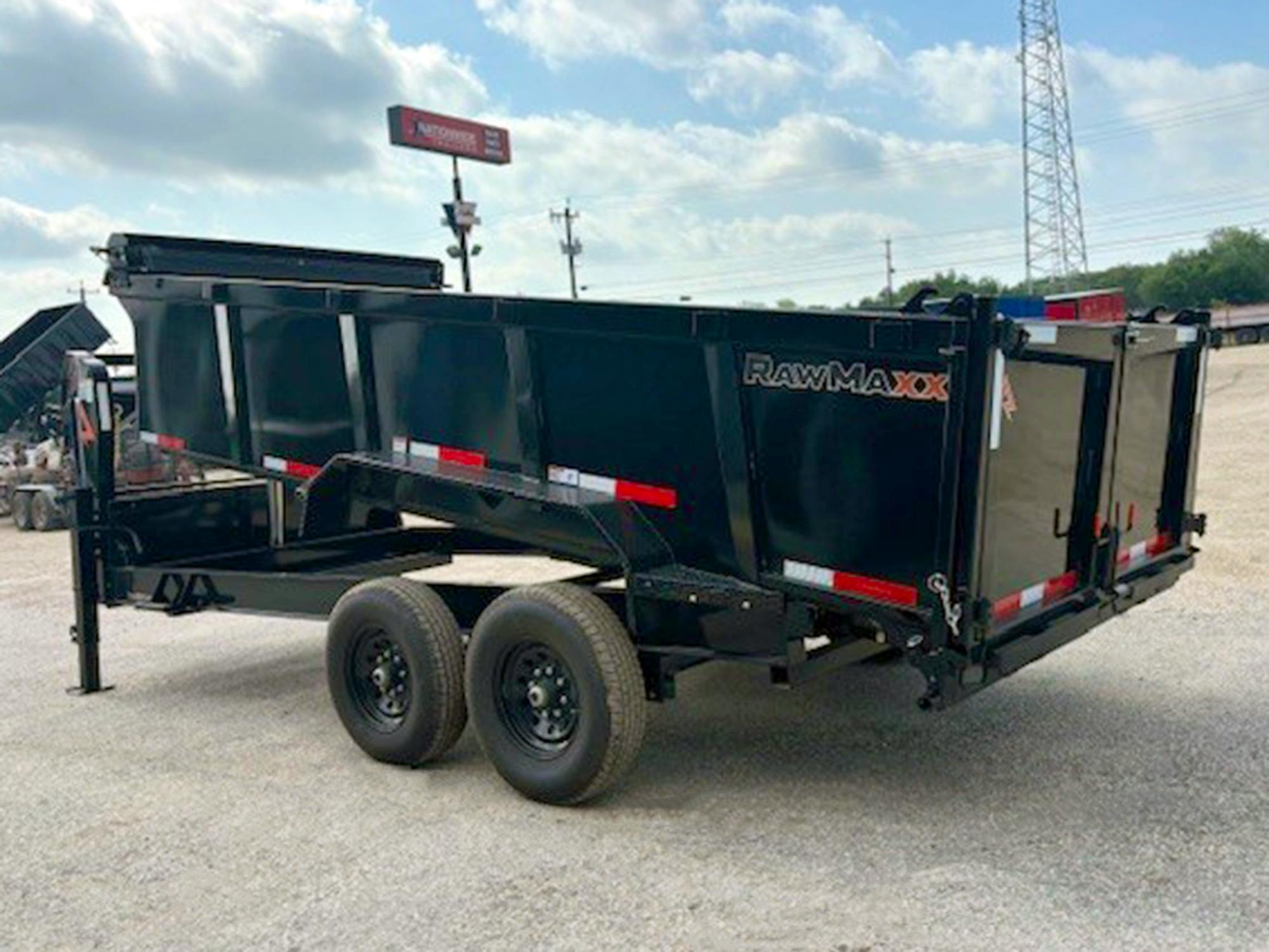 RawMaxx LPXT 16' × 83" 14K Gooseneck Telescopic Dump Trailer