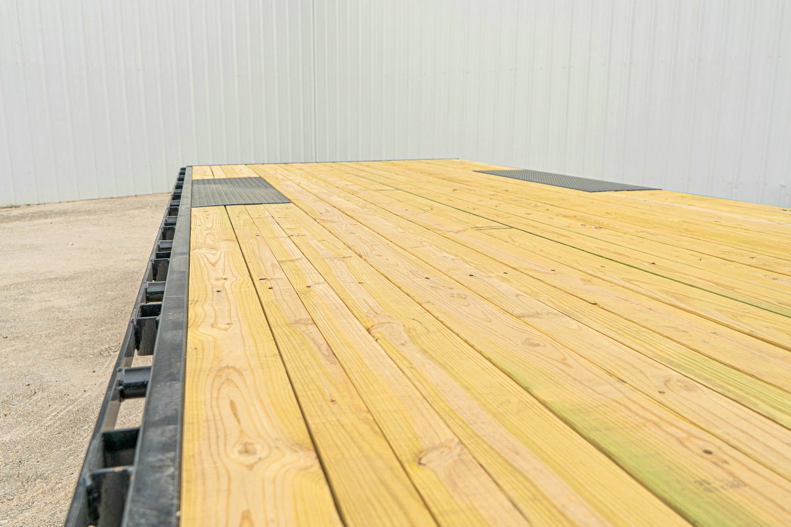 PJ Trailers 20'x102" 8" I-Beam Deckover Flatbed Trailer (F8) - Image 7