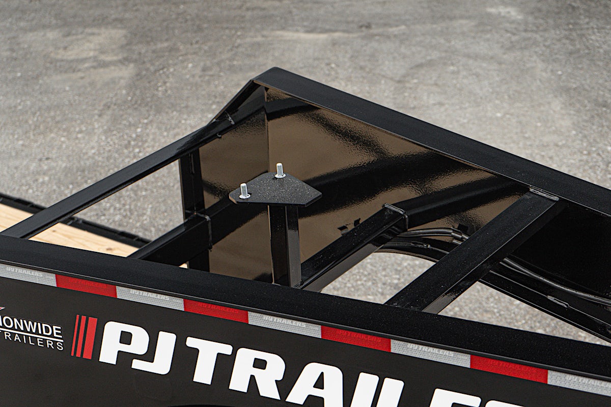 PJ Trailers 25'x102" Gooseneck Low Pro Flatbed Trailer w/ Duals (LD) - Image 11