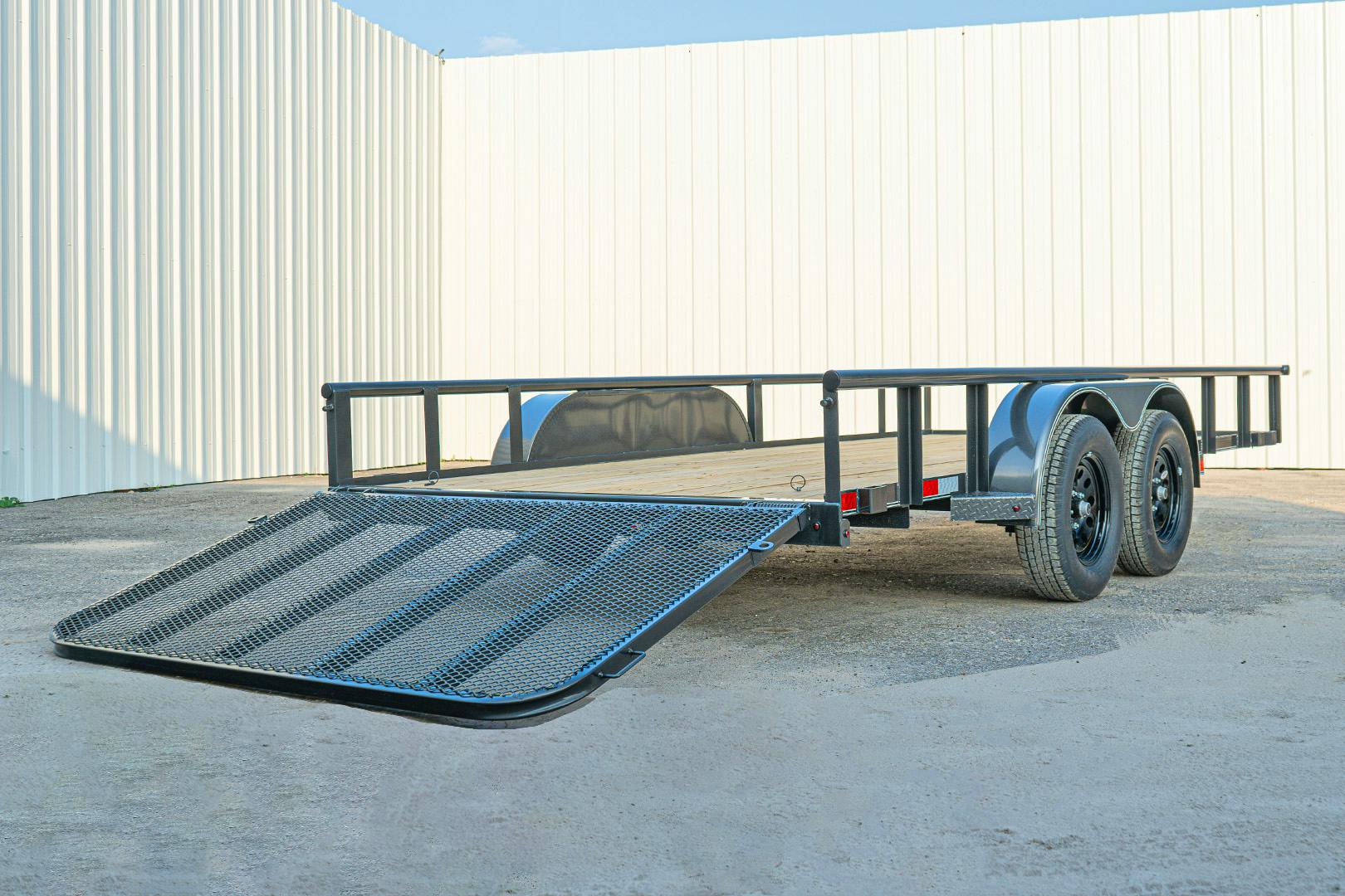 X-ON 16'x83" Utility Trailer w/ 4' Gate (U2)