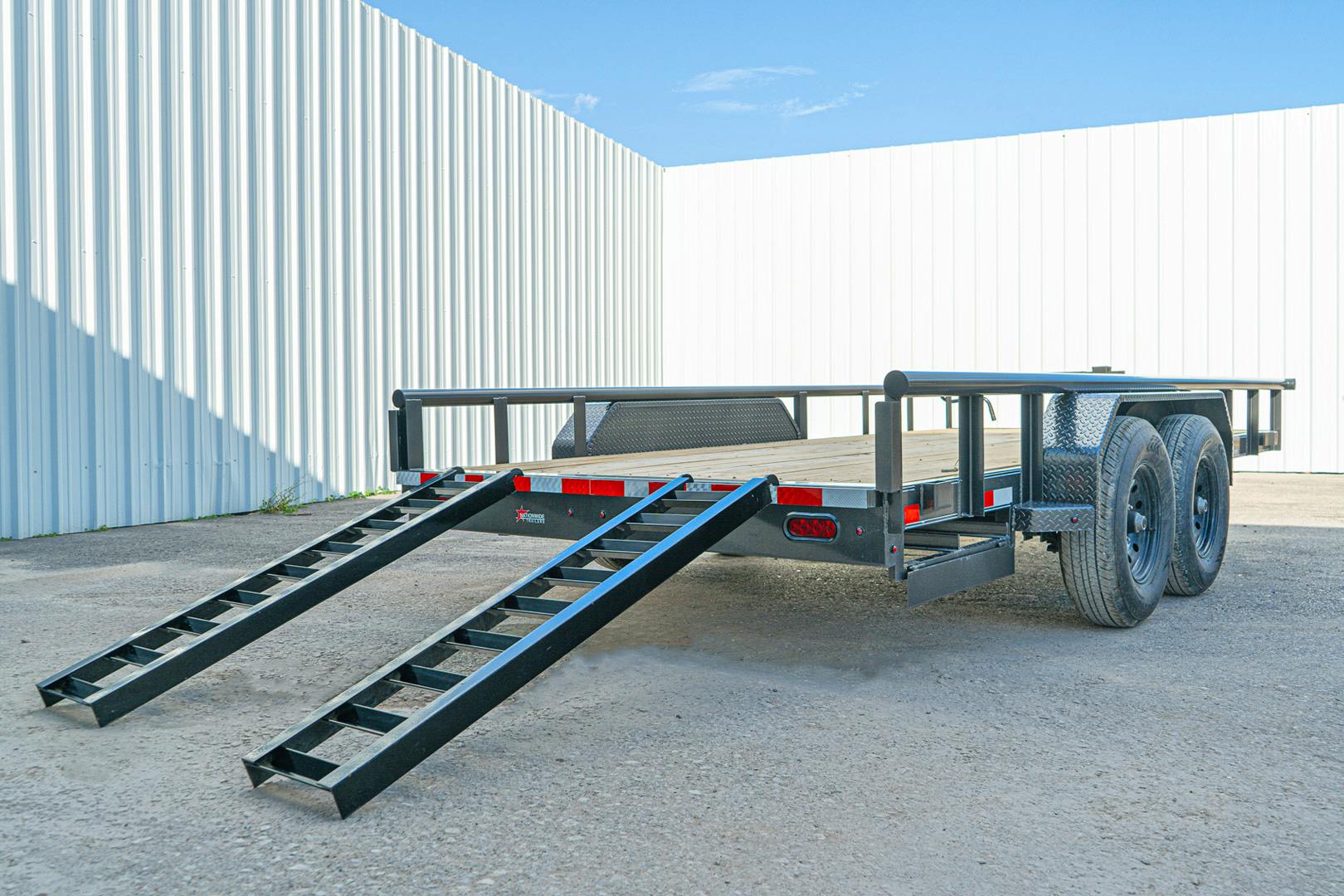 X-ON 16'x83" Utility Trailer w/ Slide-In Ramps (U2)