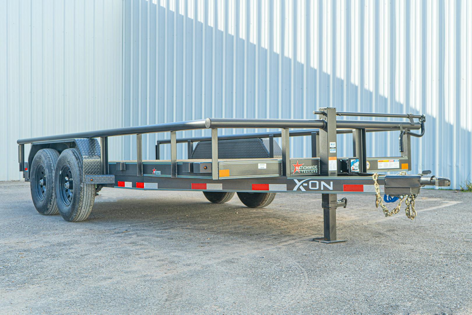 X-ON 16'x83" Utility Trailer w/ Slide-In Ramps (U2)