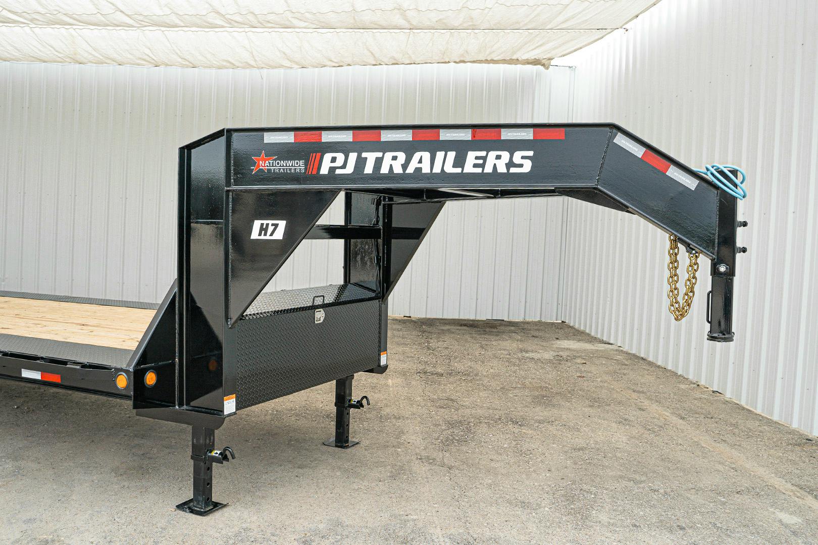 PJ Trailers 40'x102" Gooseneck 10" Pro I-Beam S/W Equipment Trailer (H7) - Image 4