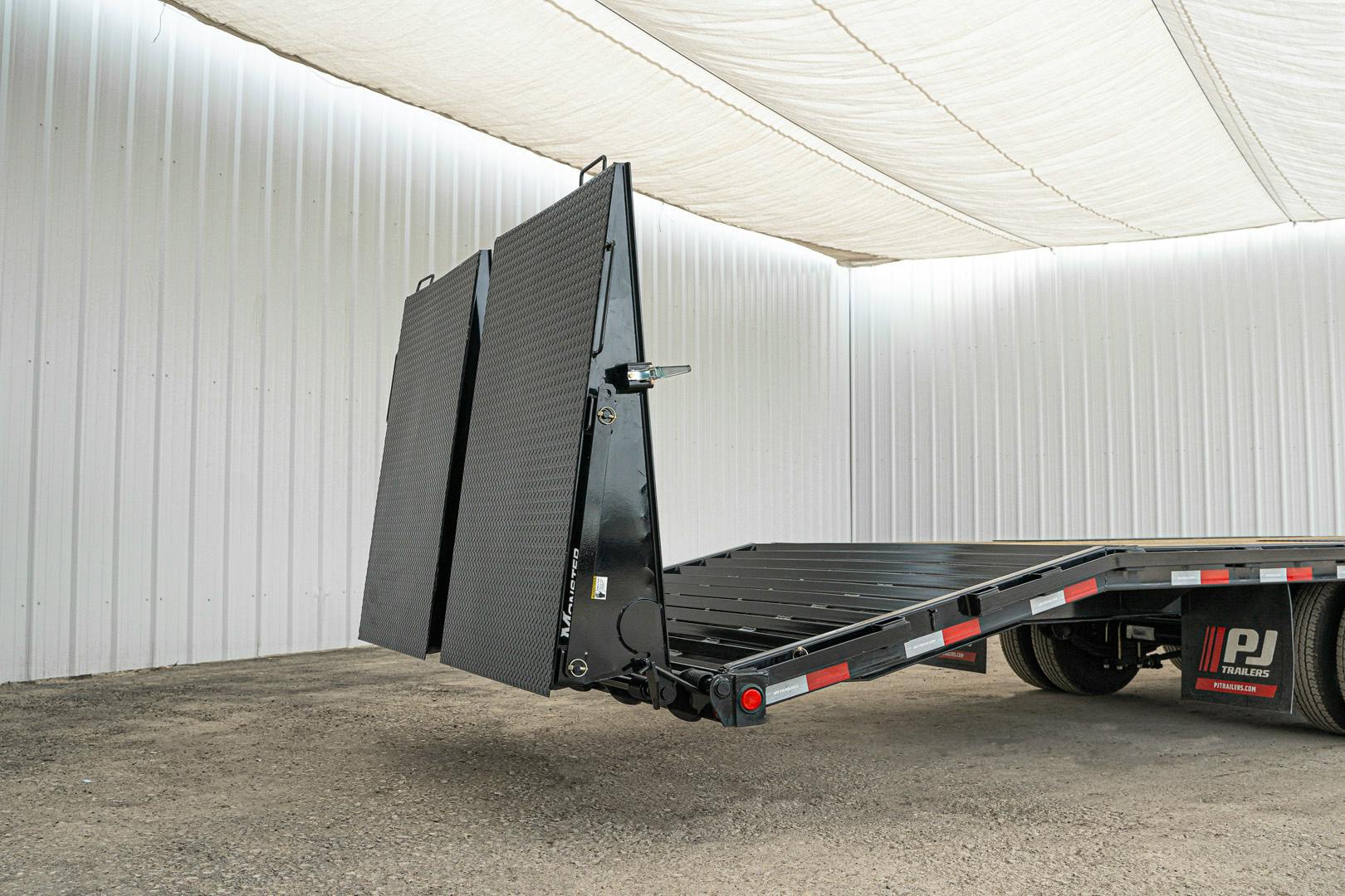 PJ Trailers 40'x102" Gooseneck Low Pro Flatbed Trailer w/ Duals (LD) - Image 15