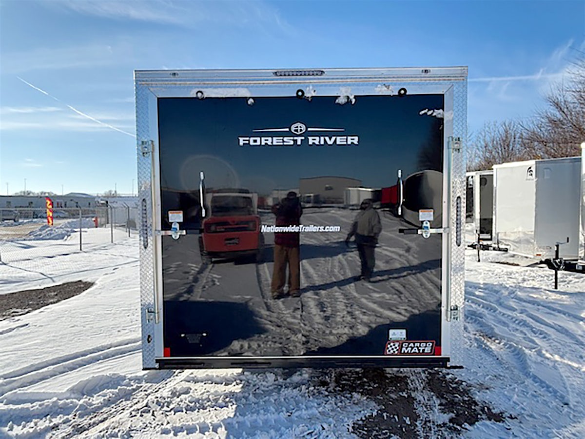 Cargo Mate 8.5'x20' Enclosed Cargo Trailer w/ Rear Ramp Door (E-Series) - Stock #85794 - Image 4 of 8 Cargo Mate 8.5'x20' Enclosed Cargo Trailer w/ Rear Ramp Door (E-Series) - Stock #85794 - Image 4 of 8