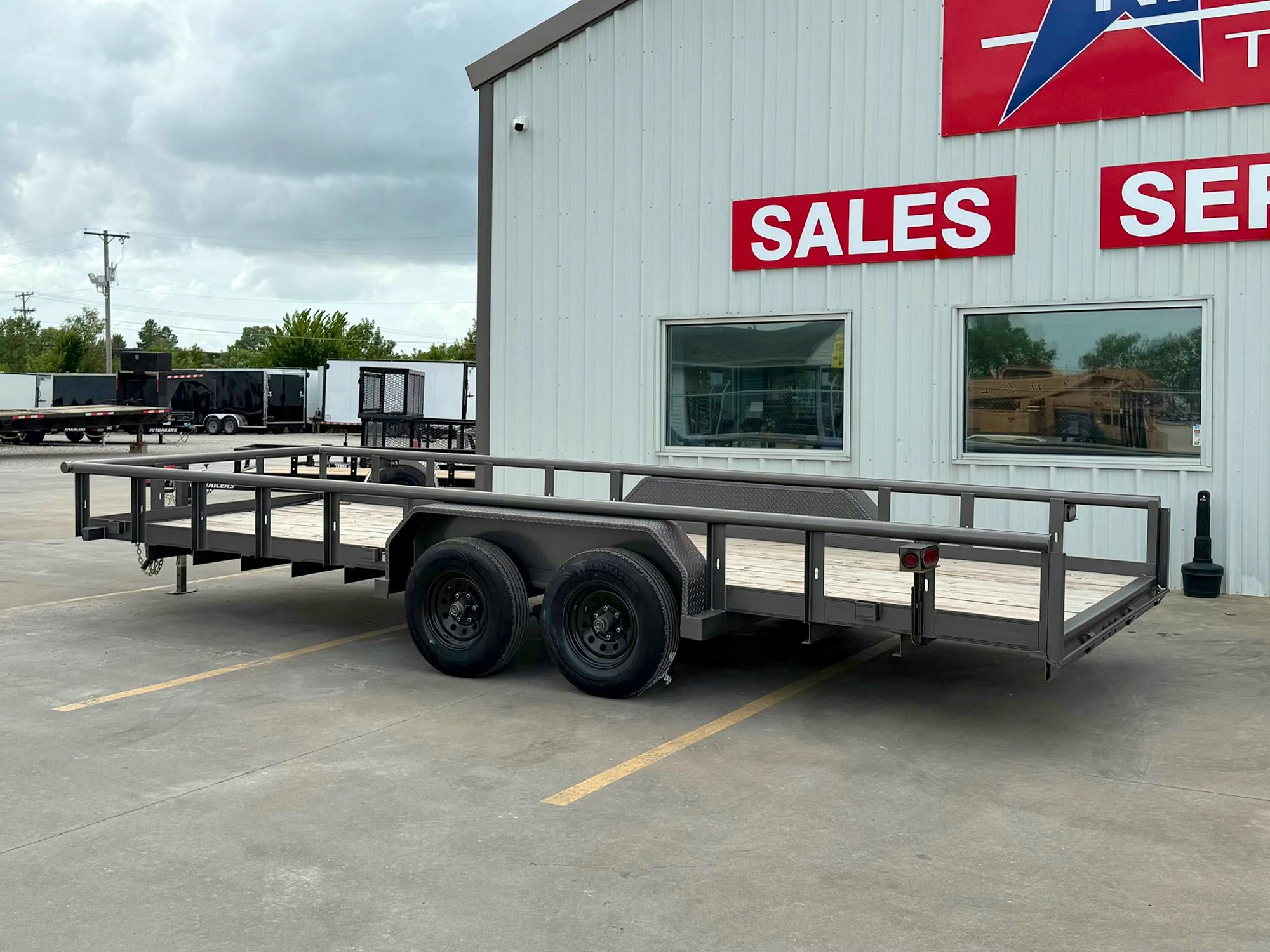 Texas Bragg 20'x83" Utility Trailer w/ Slide-In Ramps (U2)