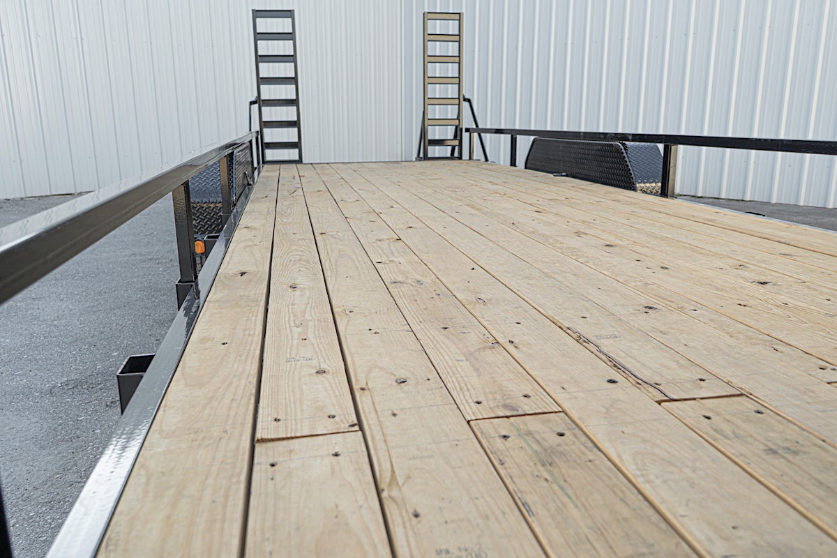 PJ Trailers 24'x83" Gooseneck 6" Channel Equipment Trailer (CC) - Image 13