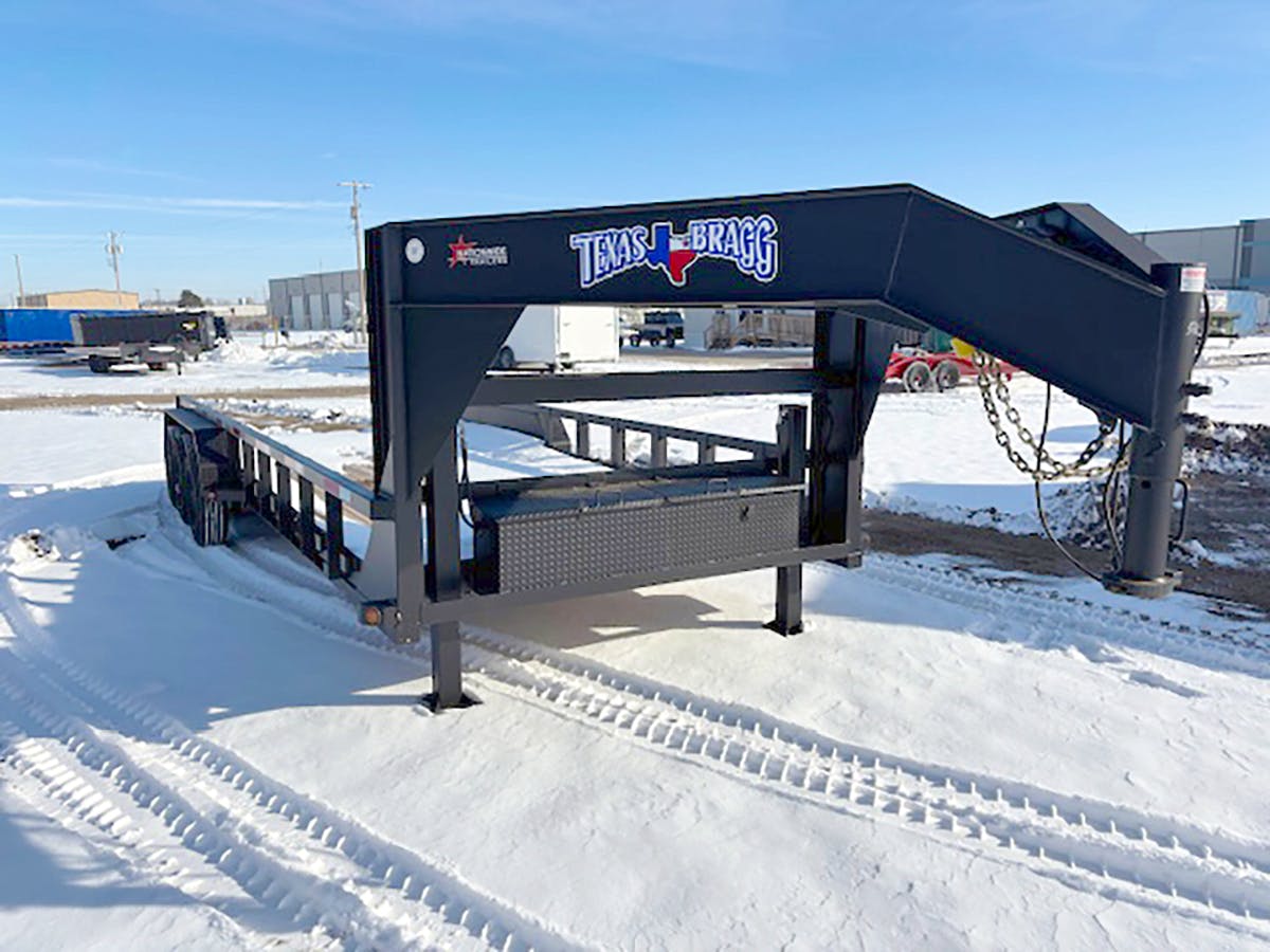 Texas Bragg 22'x96" Triple Axle Equipment Hauler - Stock #85976 - Image 1 of 5