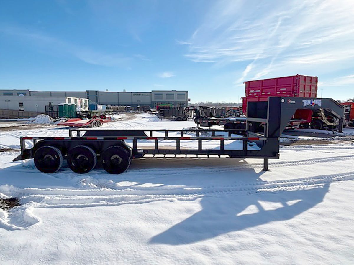 Texas Bragg 22'x96" Triple Axle Equipment Hauler - Stock #85976 - Image 4 of 5