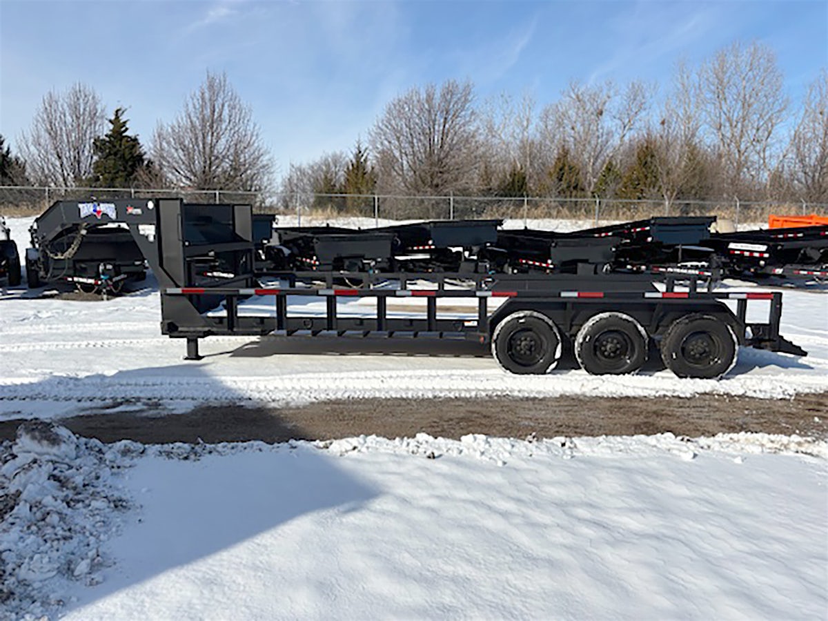 Texas Bragg 22'x96" Triple Axle Equipment Hauler - Stock #85976 - Image 2 of 5 Texas Bragg 22'x96" Triple Axle Equipment Hauler - Stock #85976 - Image 2 of 5