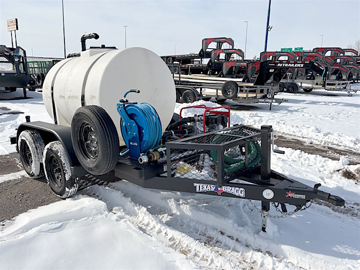 Texas Bragg 10'X60" 525 Gallon Water Tank Trailer - Stock #85977 - Image 1 of 6 Texas Bragg 10'X60" 525 Gallon Water Tank Trailer - Stock #85977 - Image 1 of 6