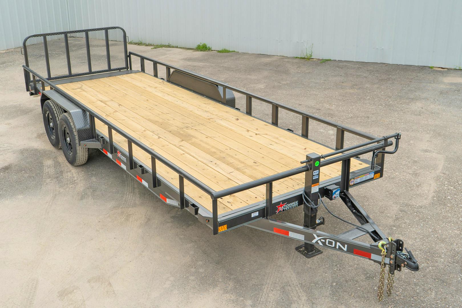 X-ON 22'x83" Utility Trailer w/ 2' Dovetail & 3' Gate (U2)