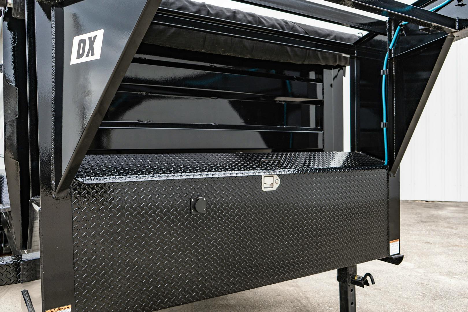 PJ Trailers 14'x83" 18k GN Low Pro Dump Trailer w/ 4' Sides (DX) - Image 11