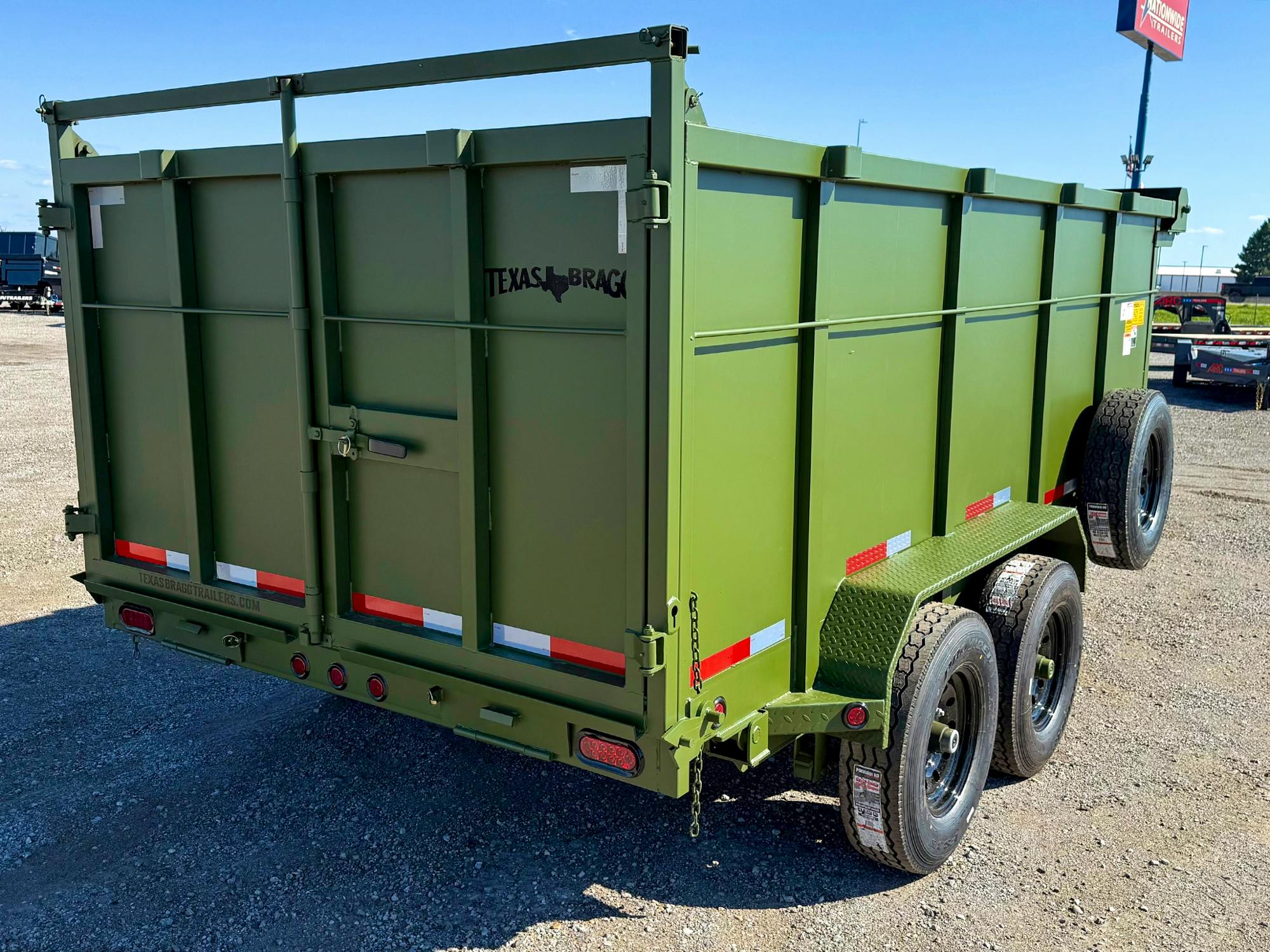 Texas Bragg 14'x83" Medium Duty Dump Trailer w/ 4ft Sides - Image 7