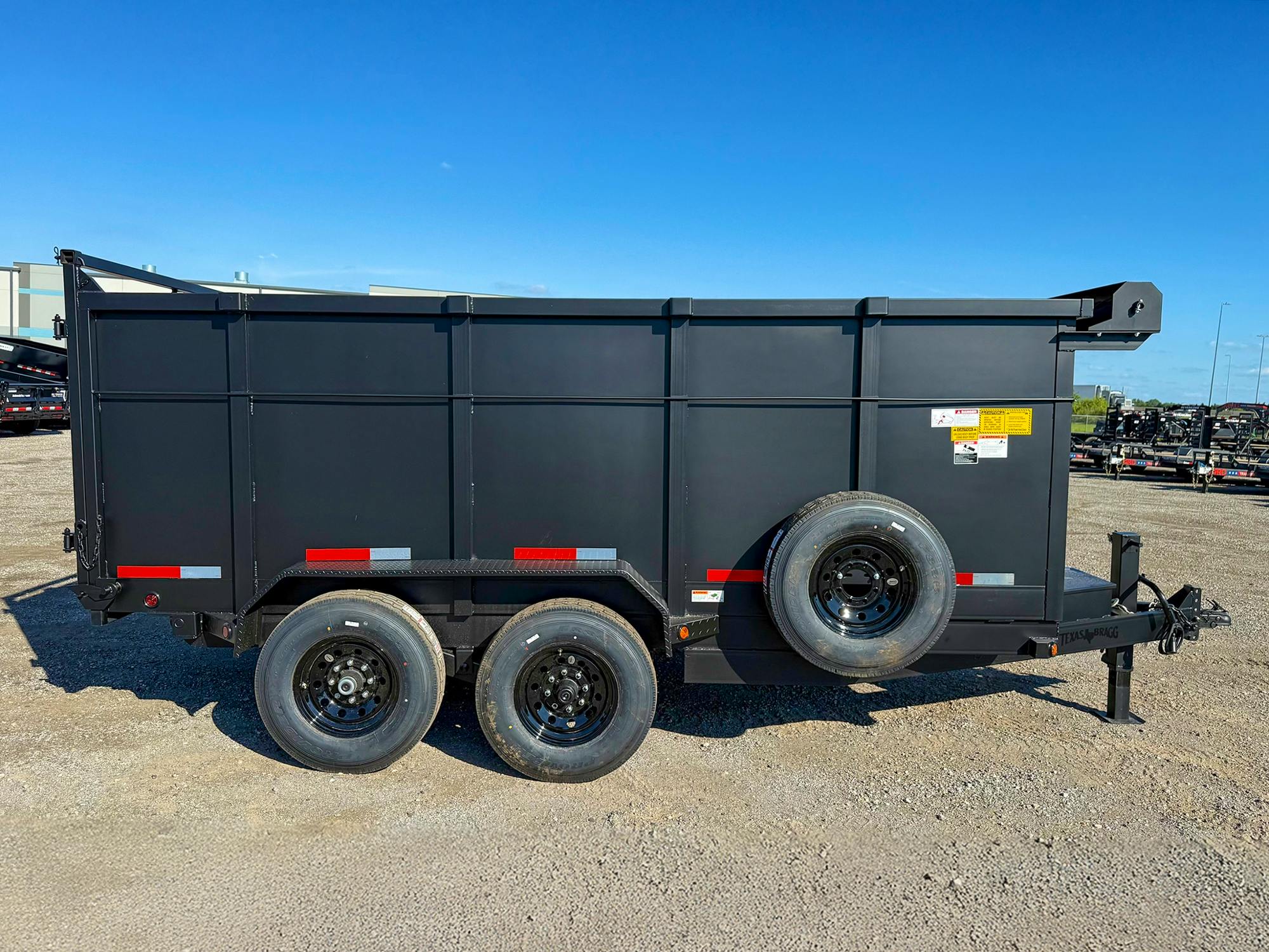Texas Bragg 14'x83" Medium Duty Dump Trailer w/ 4ft Sides - Image 8
